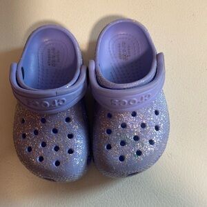 Size 7 toddler crocs